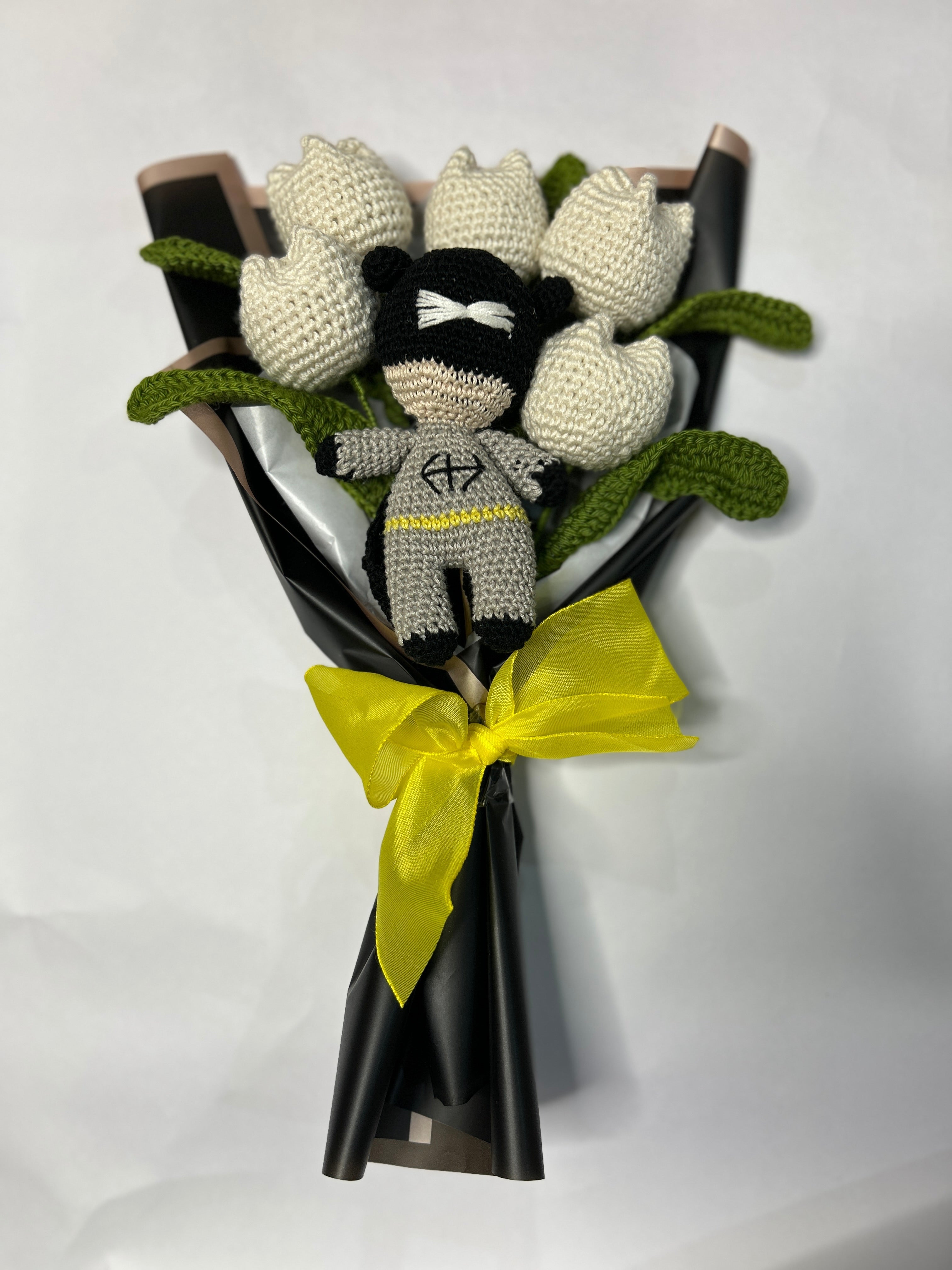 5 crochet tulip batman bouquet