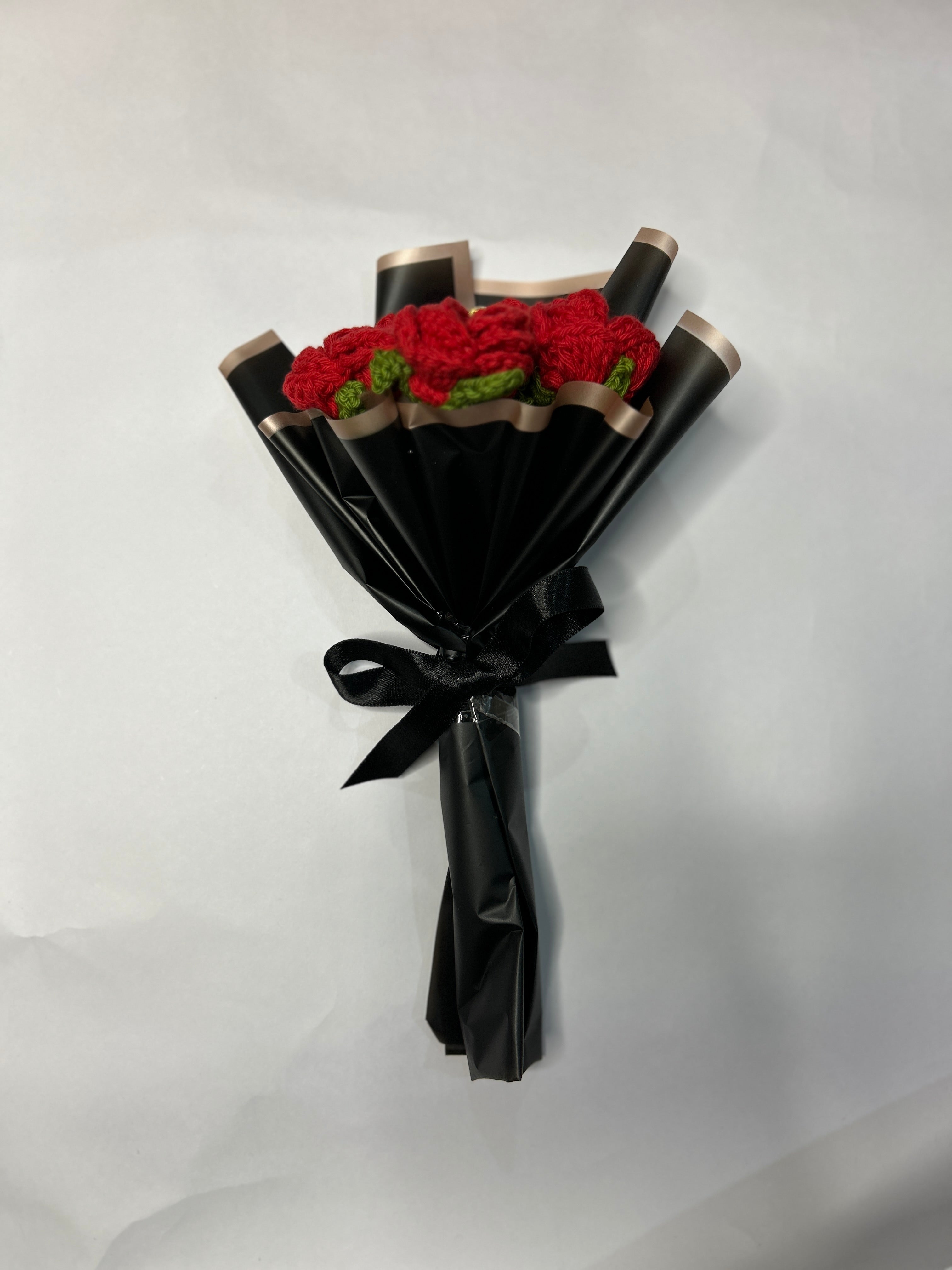 5 Red rose bouquet with 1 ferrero rocher