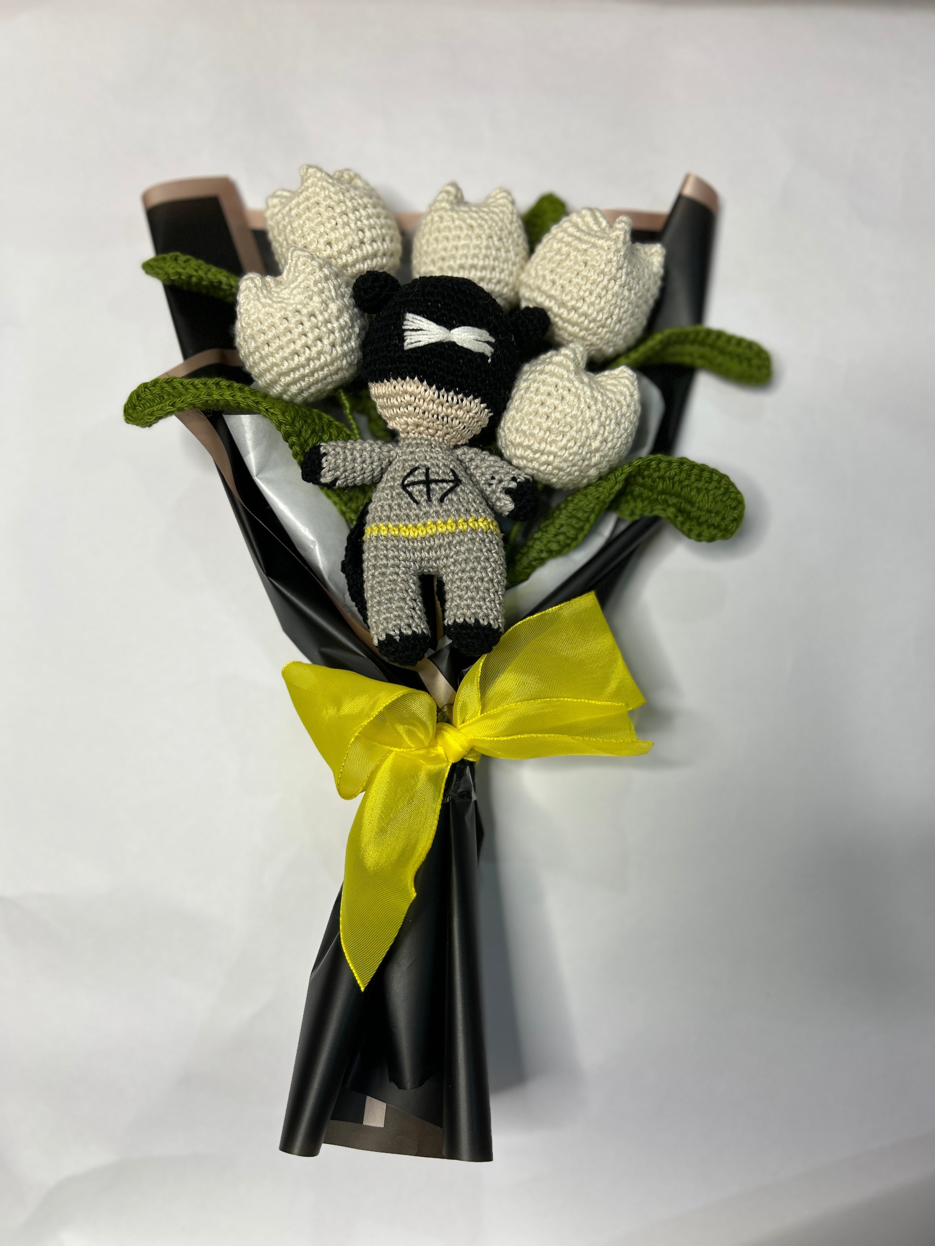5 crochet tulip batman bouquet